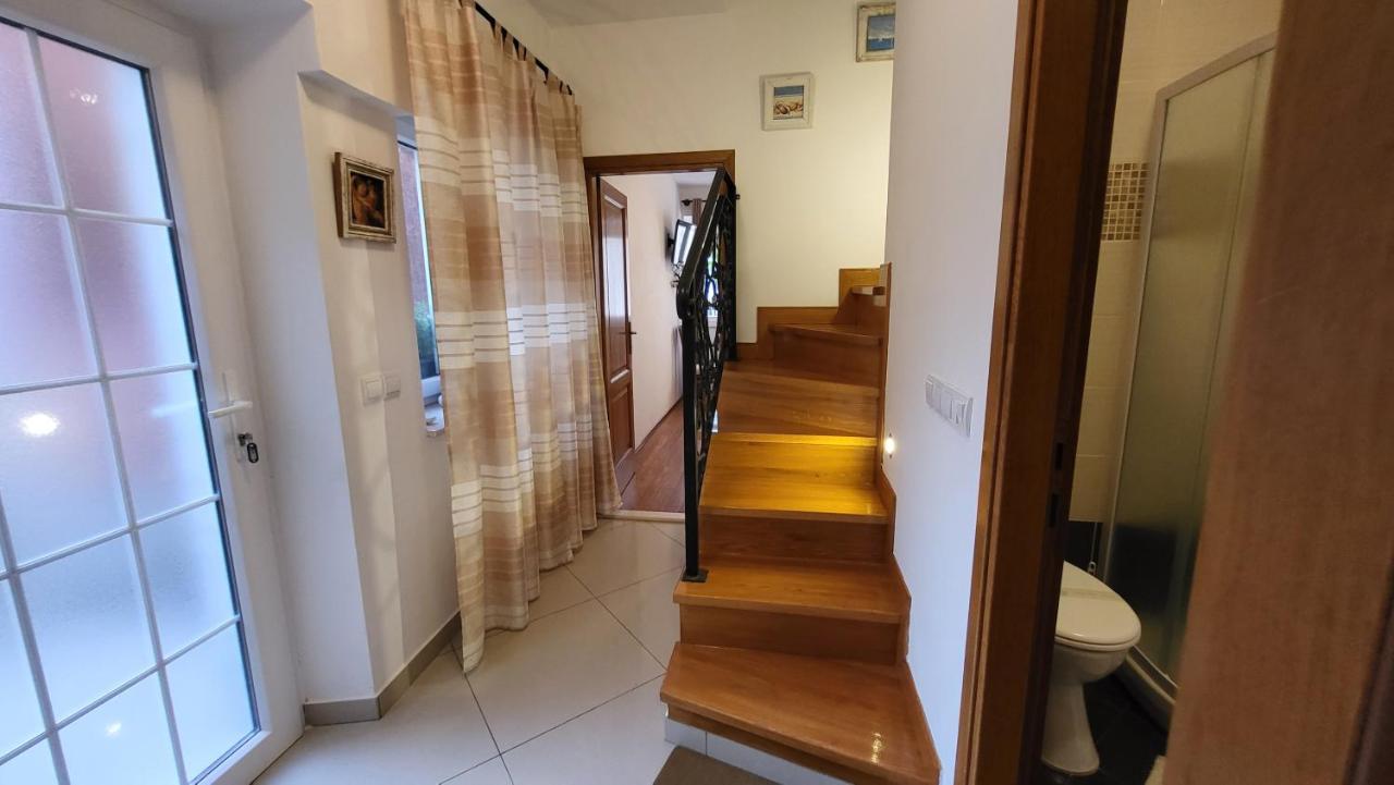 Stone House Apartments Didini Dvori 룸바르다 외부 사진