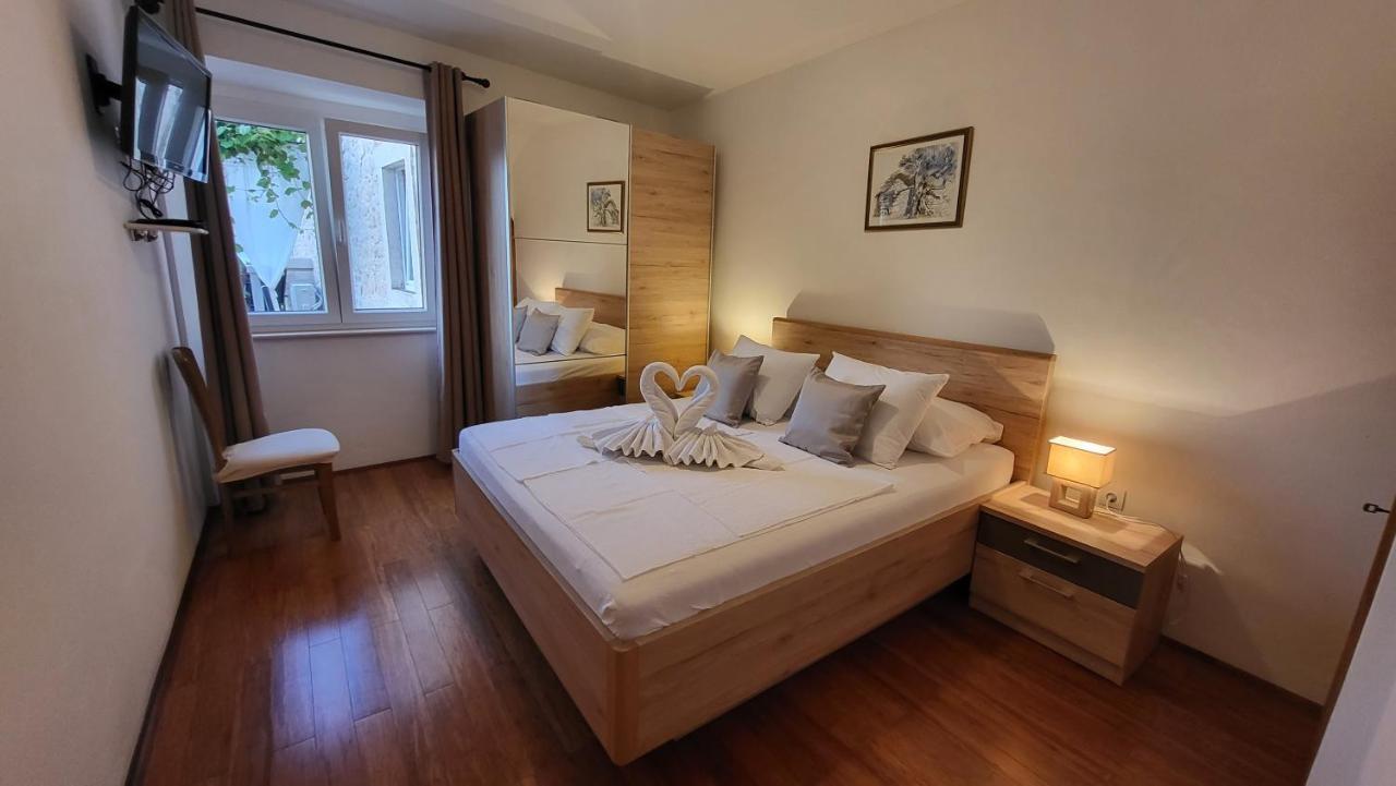 Stone House Apartments Didini Dvori 룸바르다 외부 사진