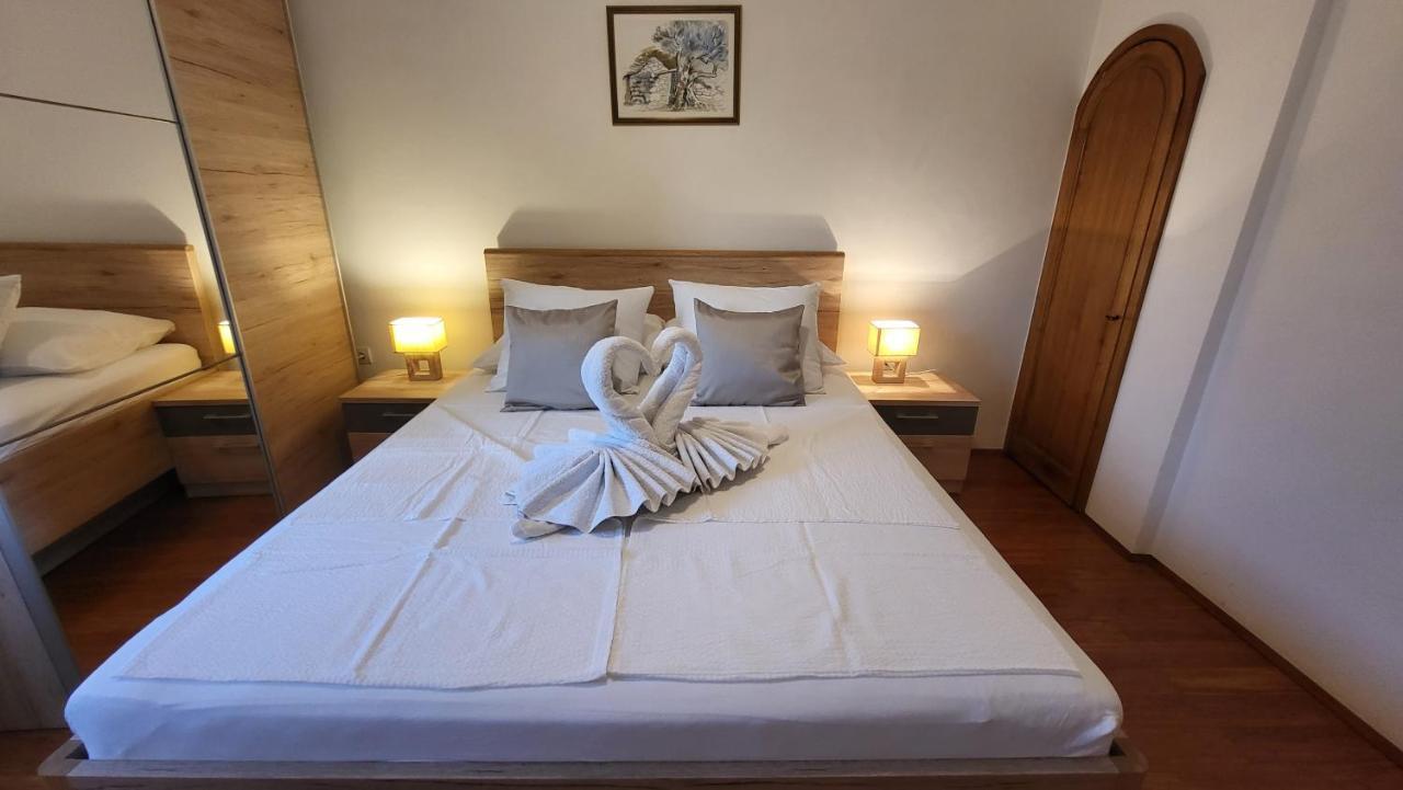 Stone House Apartments Didini Dvori 룸바르다 외부 사진