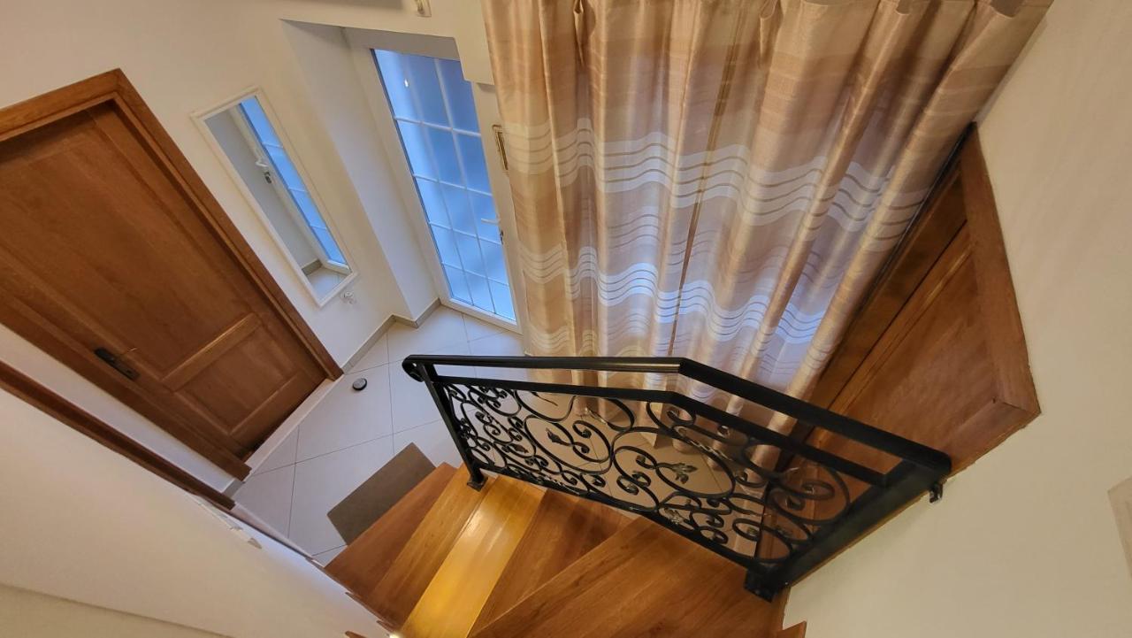 Stone House Apartments Didini Dvori 룸바르다 외부 사진