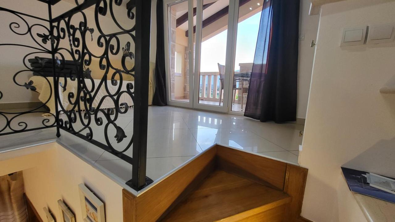 Stone House Apartments Didini Dvori 룸바르다 외부 사진