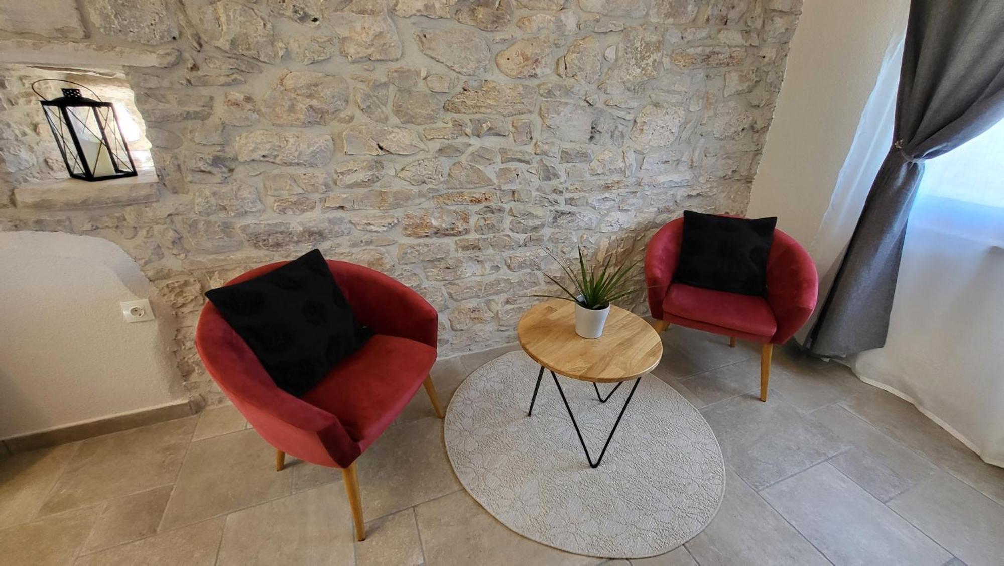 Stone House Apartments Didini Dvori 룸바르다 외부 사진